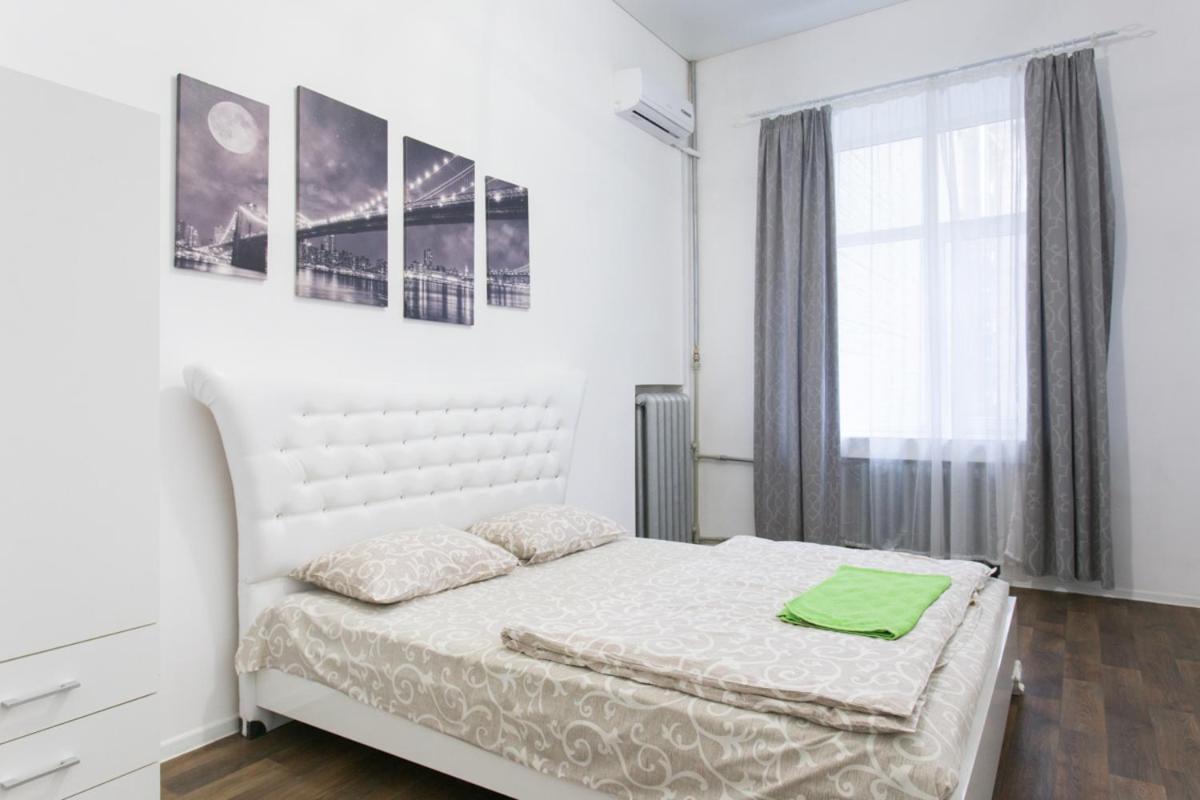 Апартаменти На Сковороди,3Б Harkiv Exterior foto